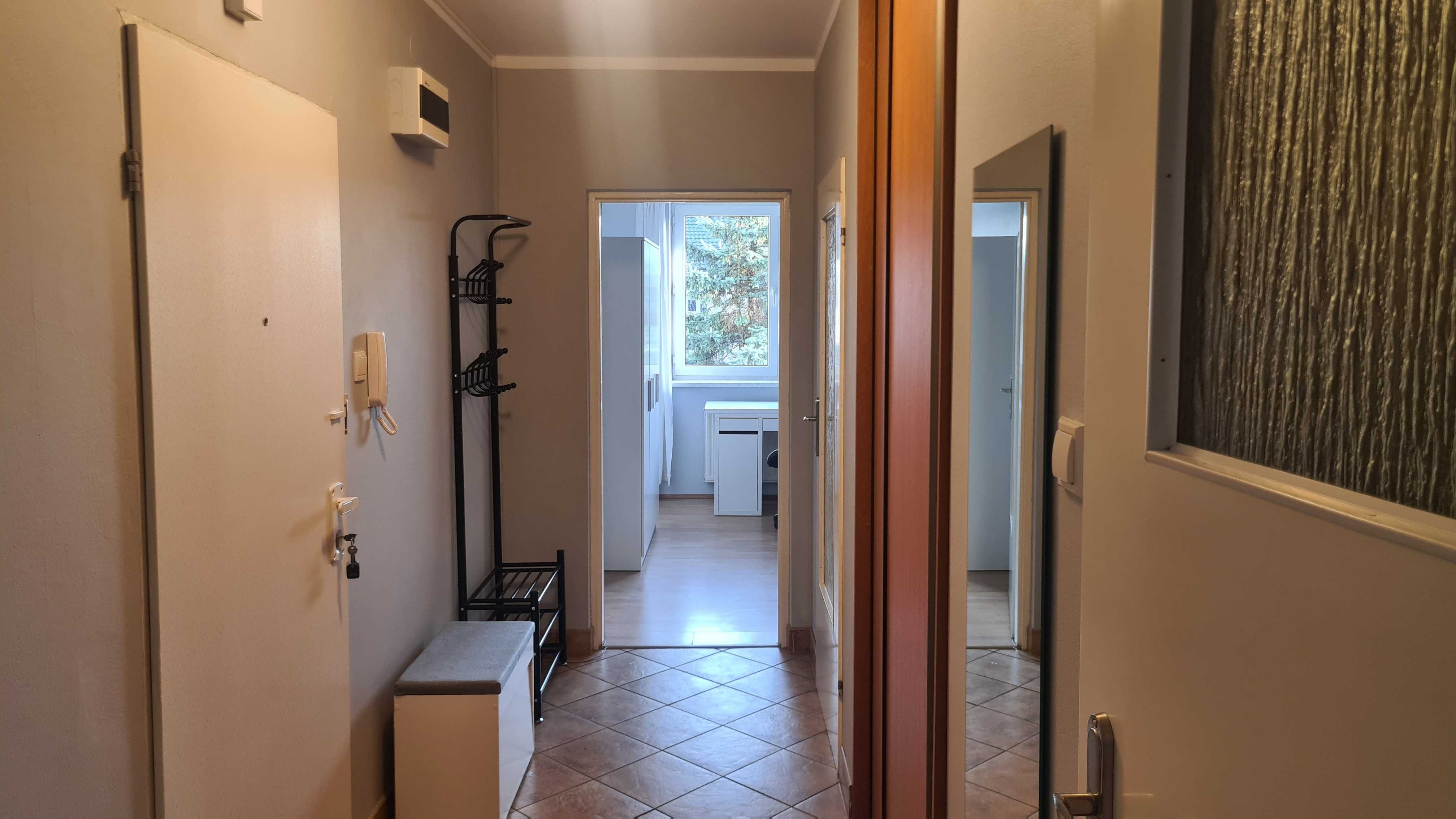 Do wynajęcia dwupokojowe/For rent a two-room apartment for 2-3 people