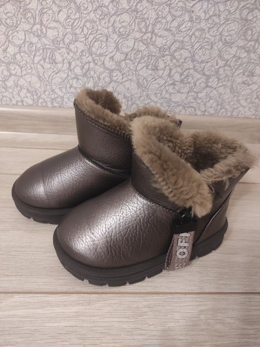 Угги , ботинки зимові