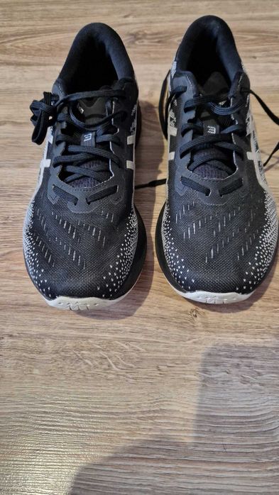 DYNABLAST ASICS 3 meskie, rozmiar 42.5, czarne, uzywane