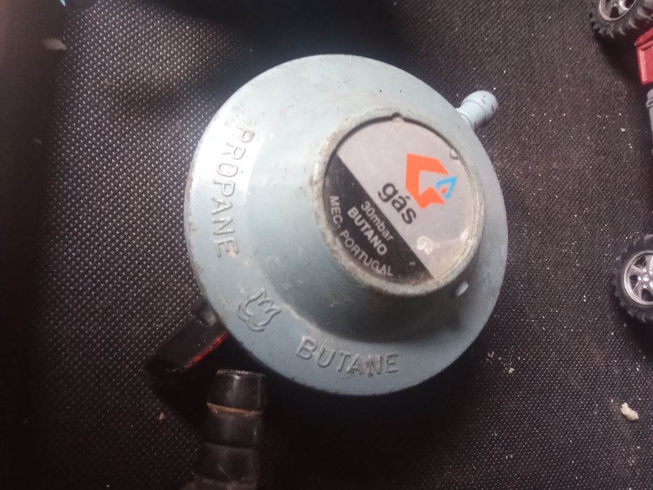 Três redutores gaz. Galp , BP, CRG.