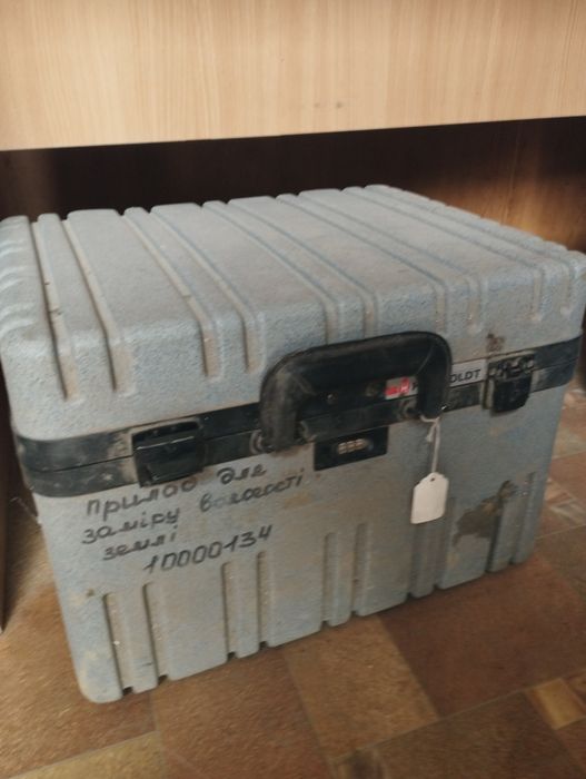 Прилад для заміру вологості землі Humblond