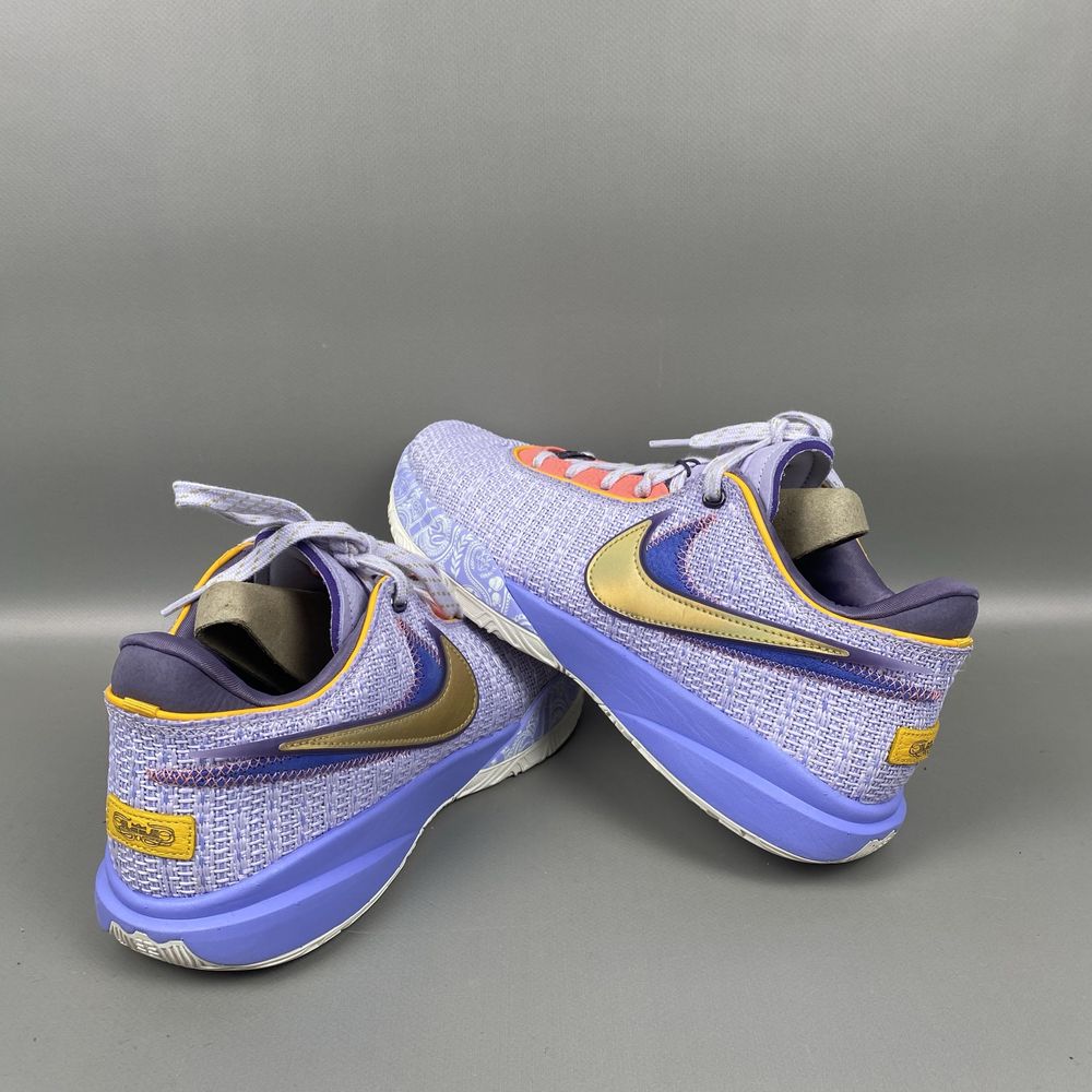 Кросівки Nike Lebron 20 Violet DJ5423-500 Оригінал