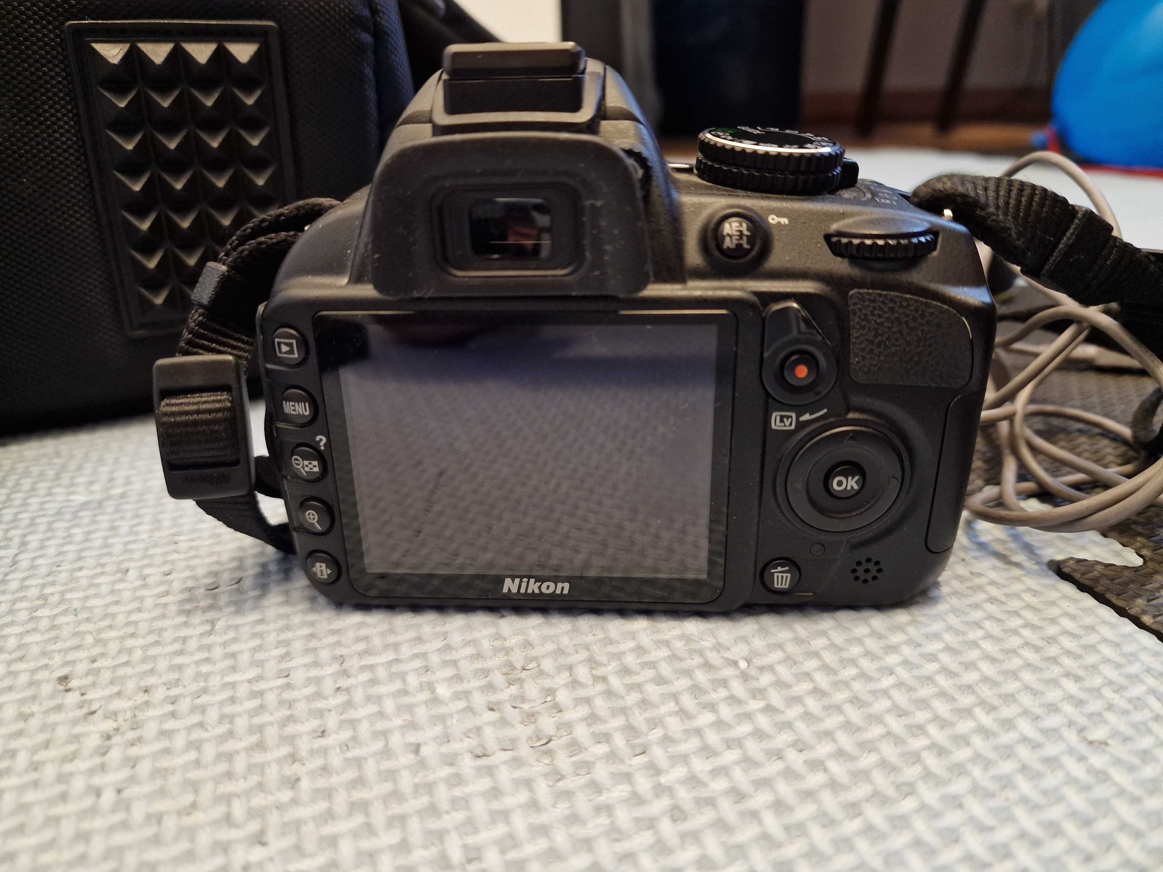 Nikon D3100 zestaw, obiektyw NIKOR 18-105, mało używany