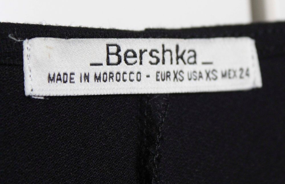 Macacão preto Bershka (XS)