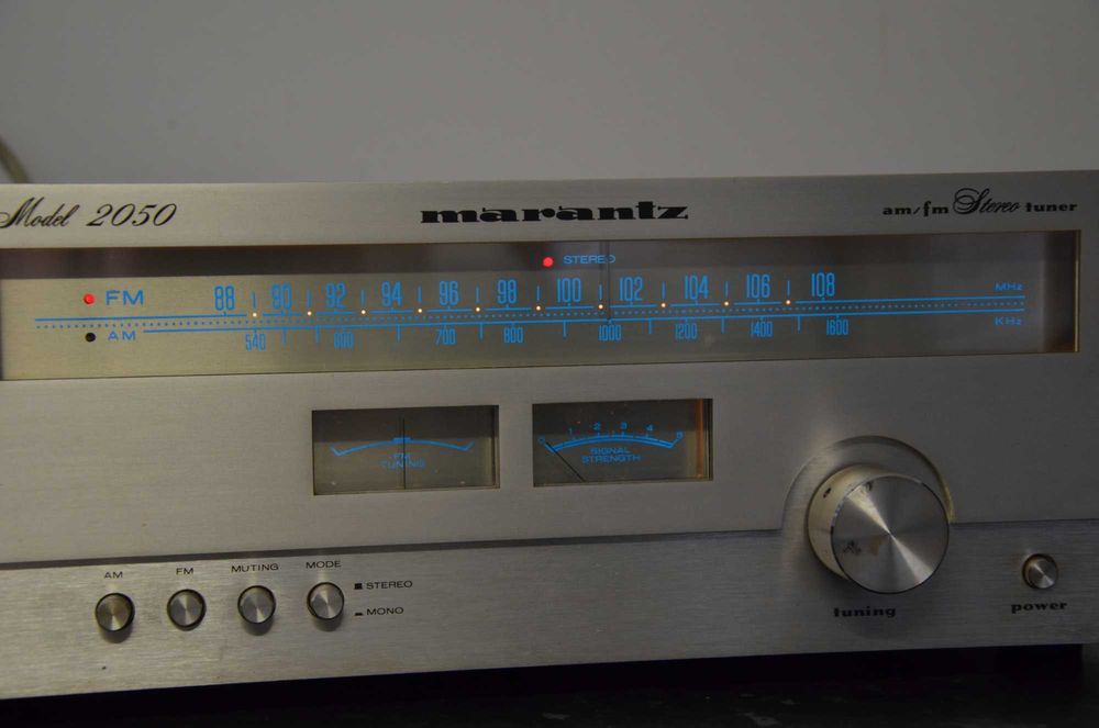 Tuner radiowy analogowy Marantz MODEL 2050 srebrny okazja Japan
