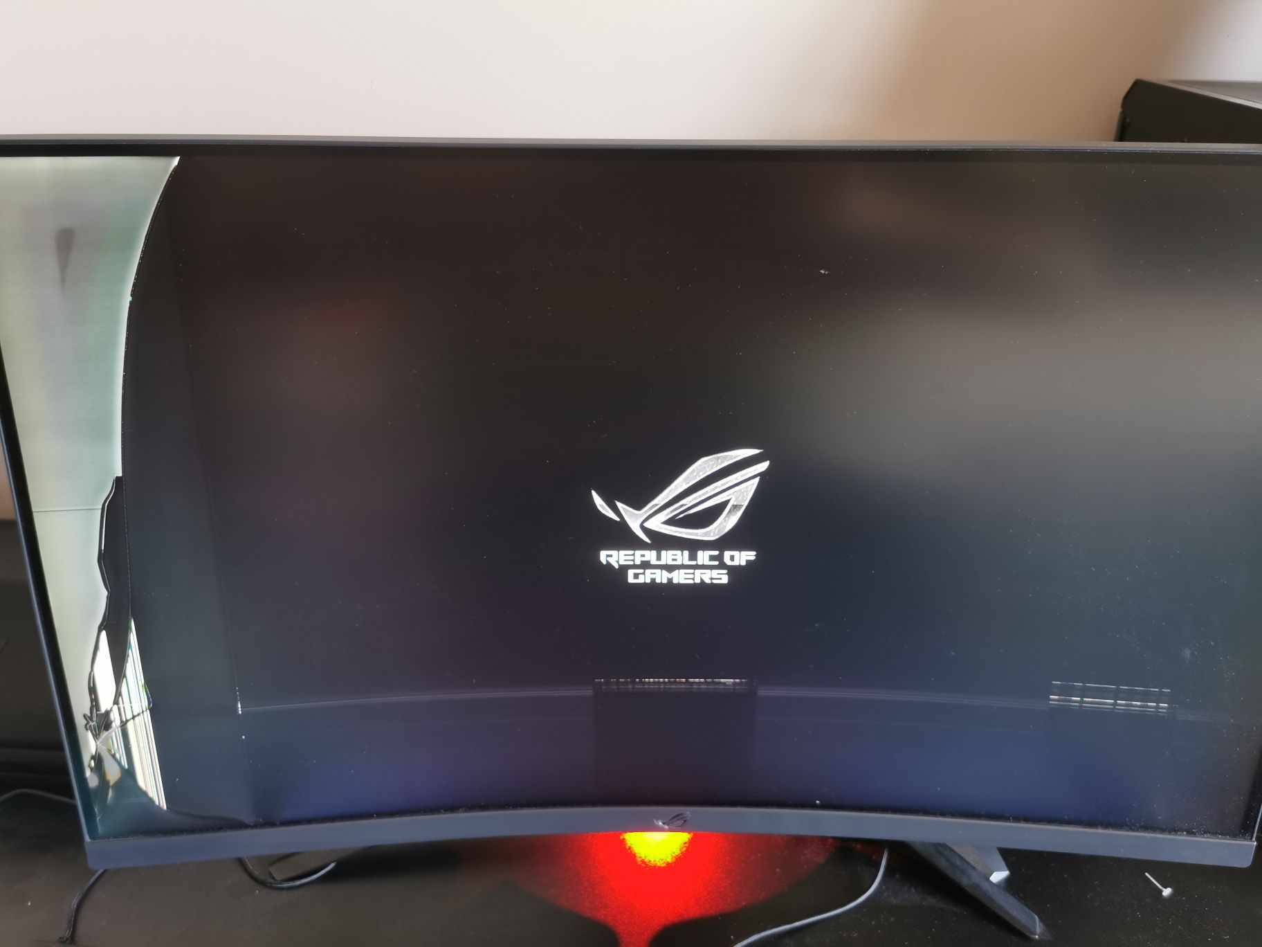 Monitor Asus rog strix Xg32 vq