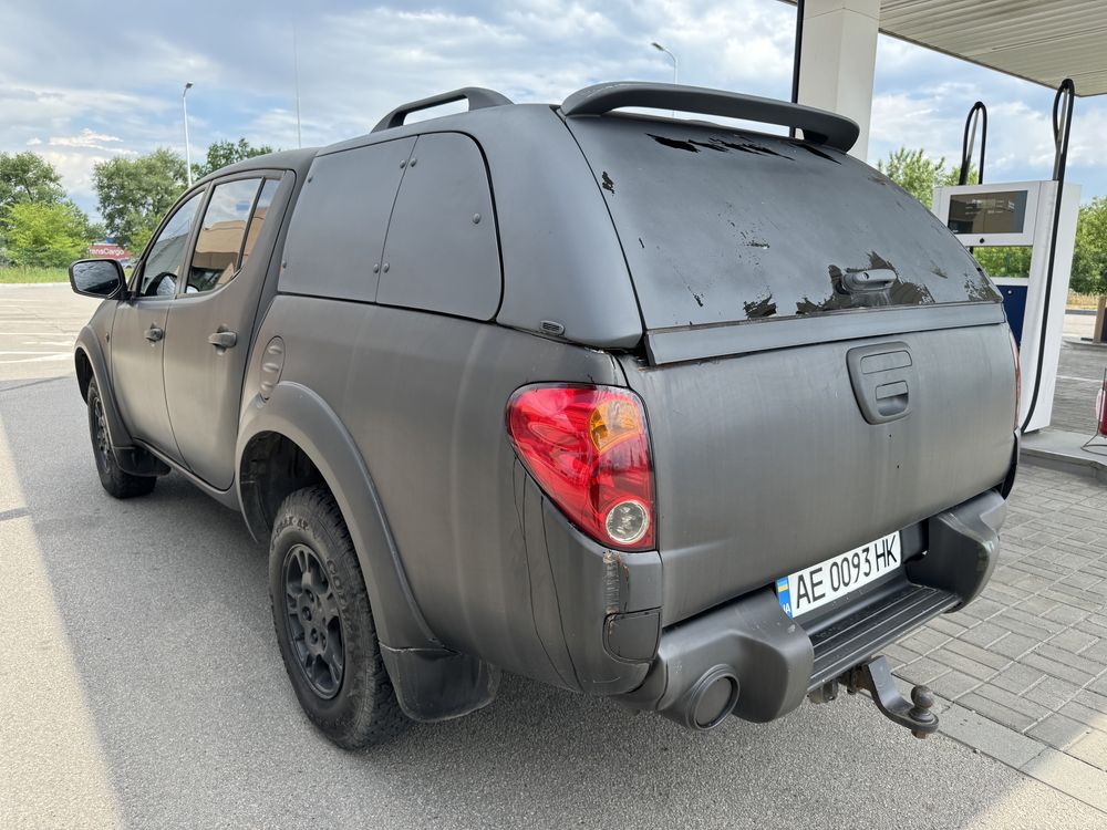 Mitsubishi L200 дизель механика в хорошем состоянии