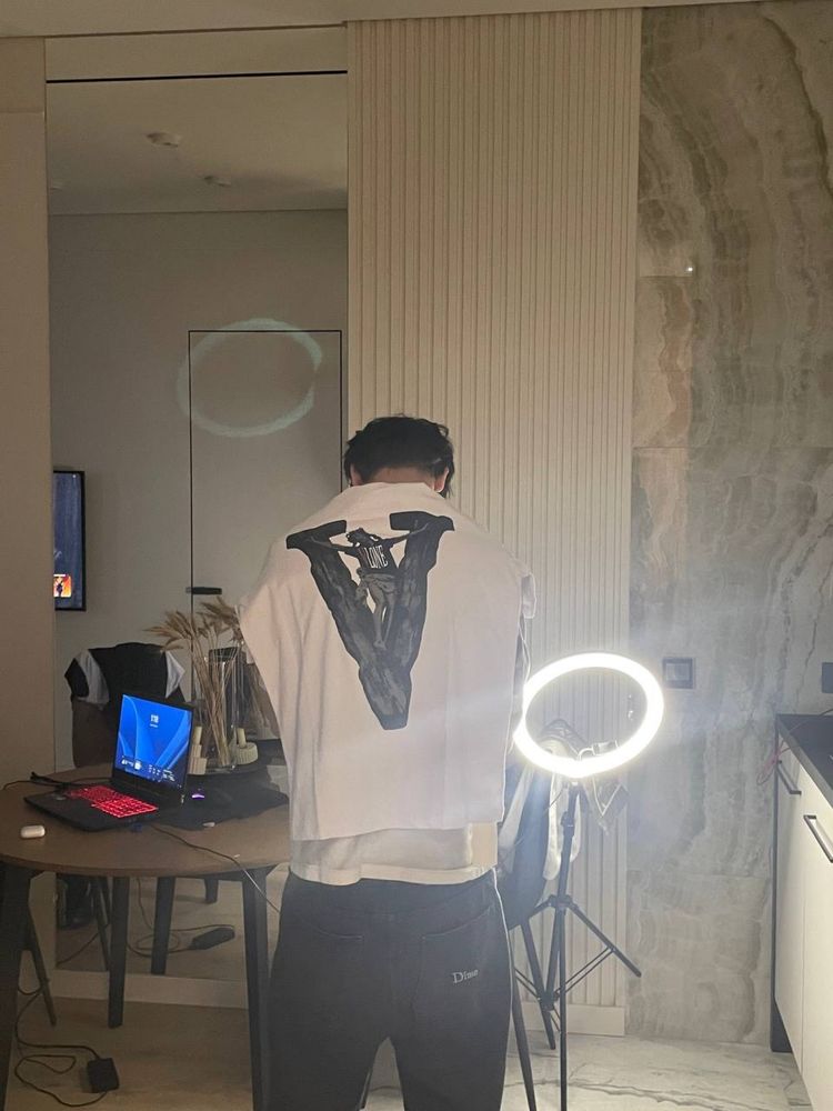 Vlone футболка