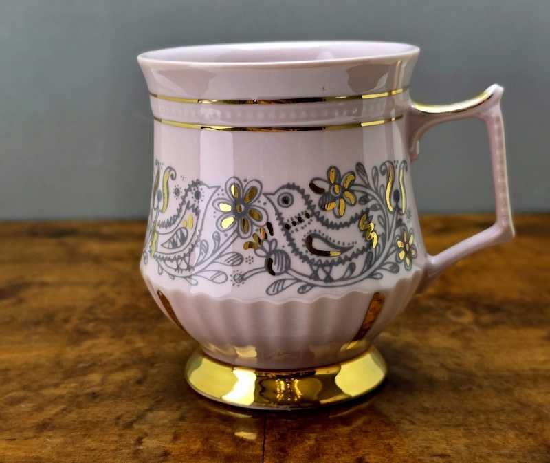 Różowa porcelana Kubek z ptaszkami H&C Chodov lata 70-te