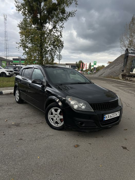 Некрашеный Opel Astra H 1,6 г/бенз