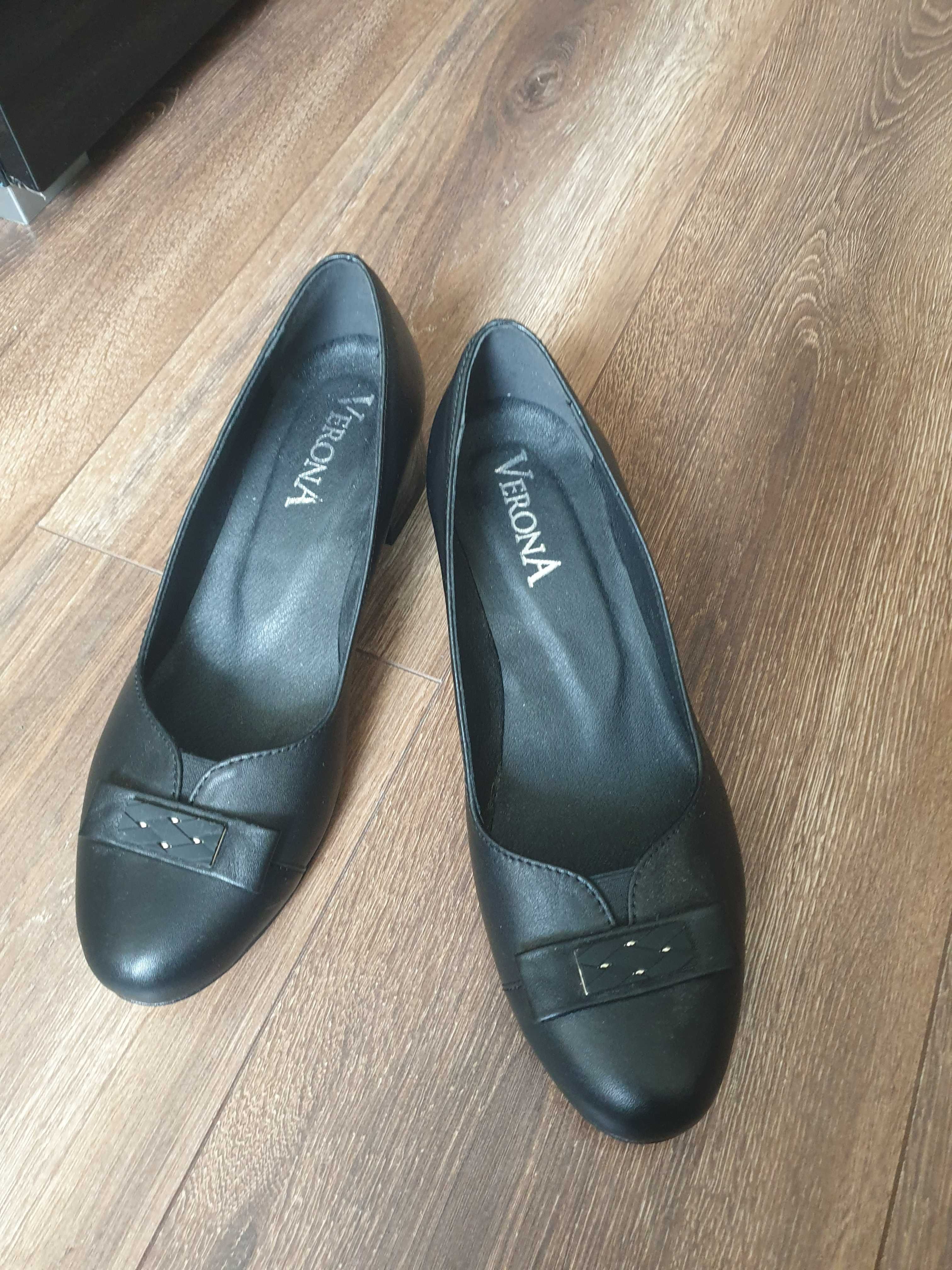 Туфлі 39 розмір жіночі, стан нових (взуті  раз)