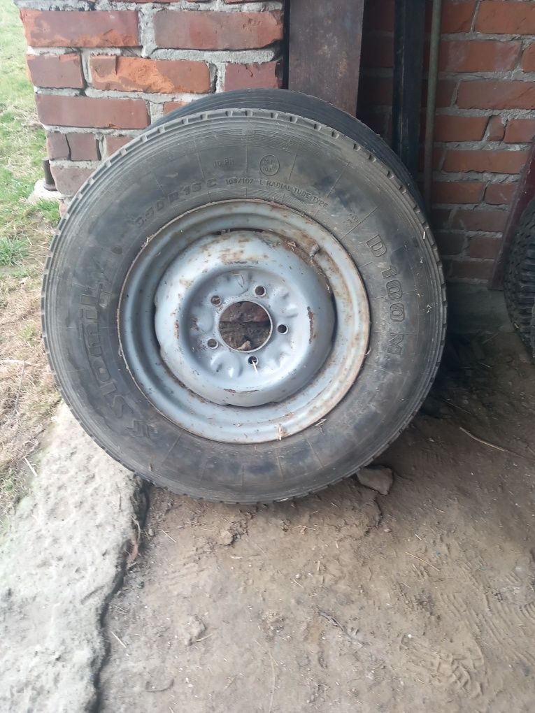 Opony i felgi do samochodów cieżarowych i wózków widłowych 150zl