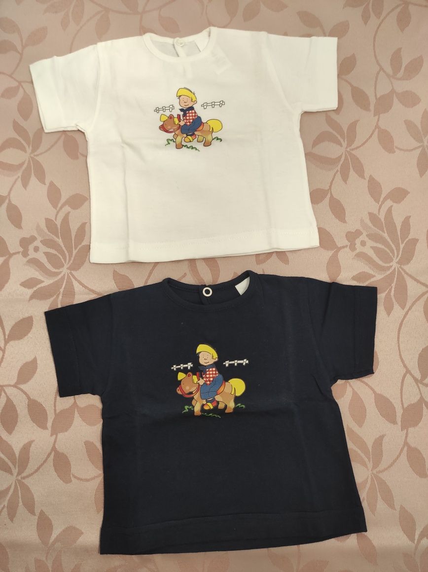 8 t-shirts 3, 6 e 12 meses