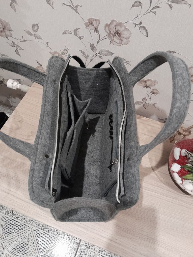 Torebka aktówka z filcu filcowa A4