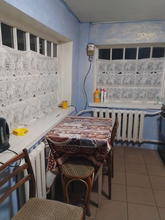 Здам будинок, Жуляни