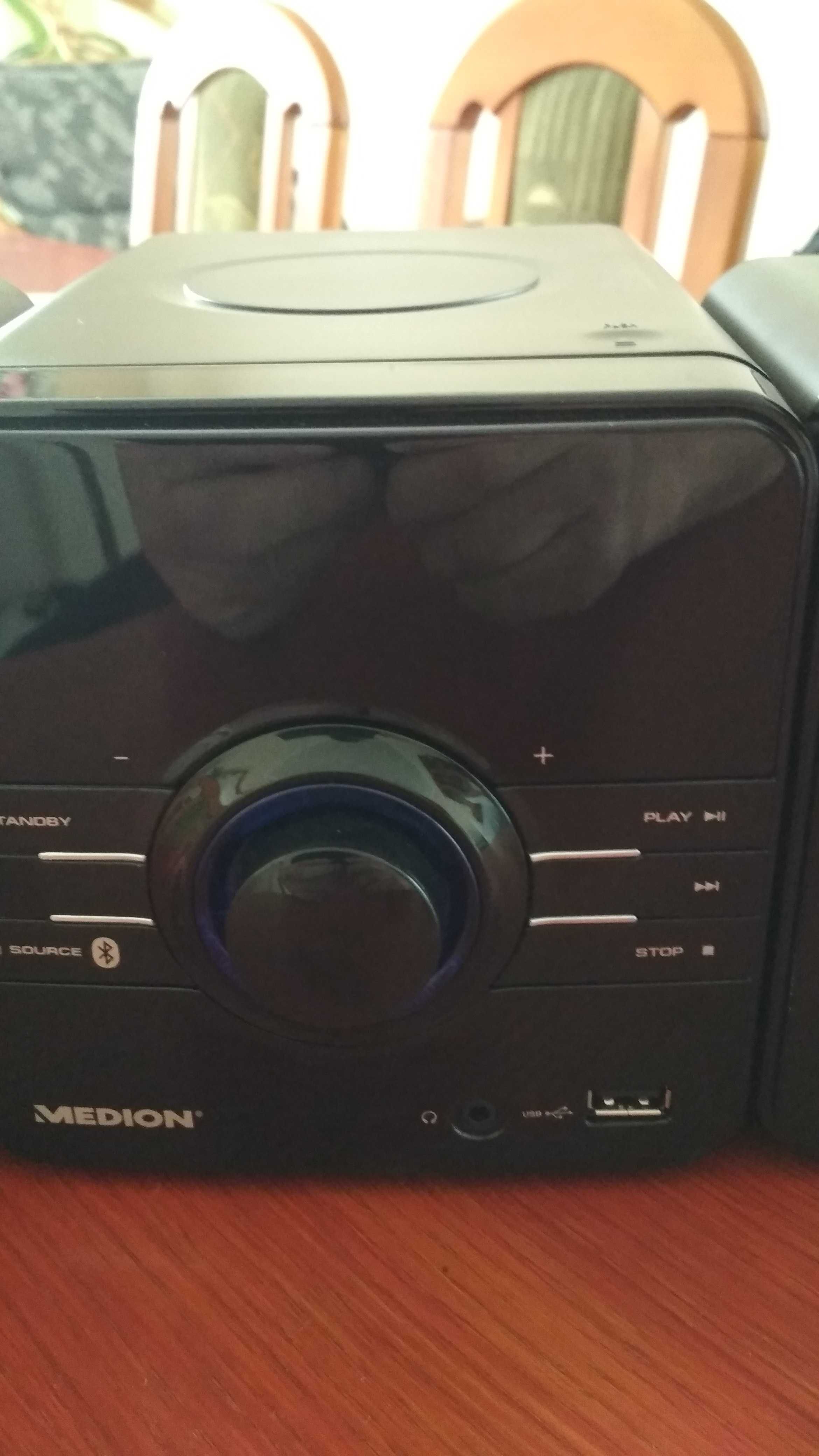 Mini wieża CD radio