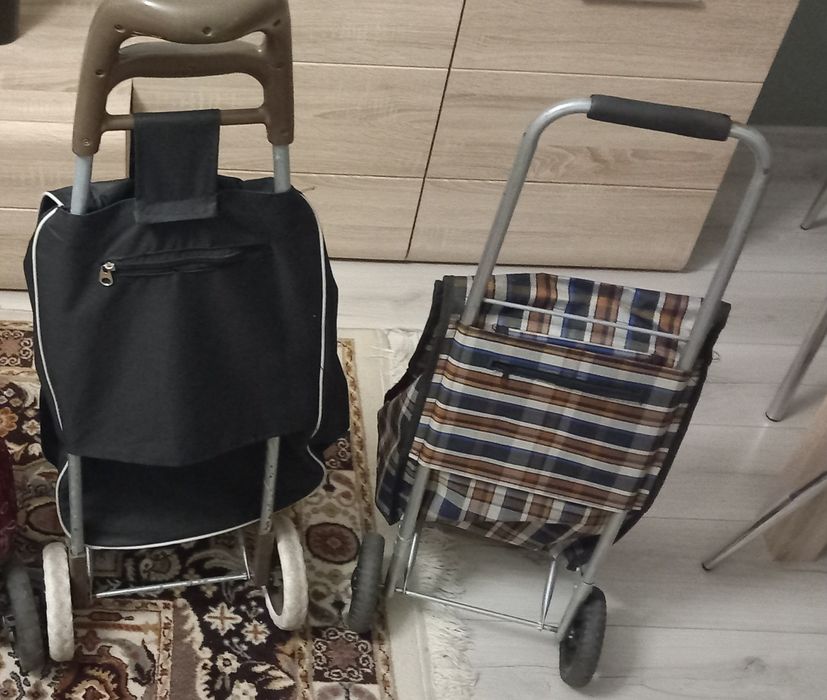 Wózek na zakupy na kółkach