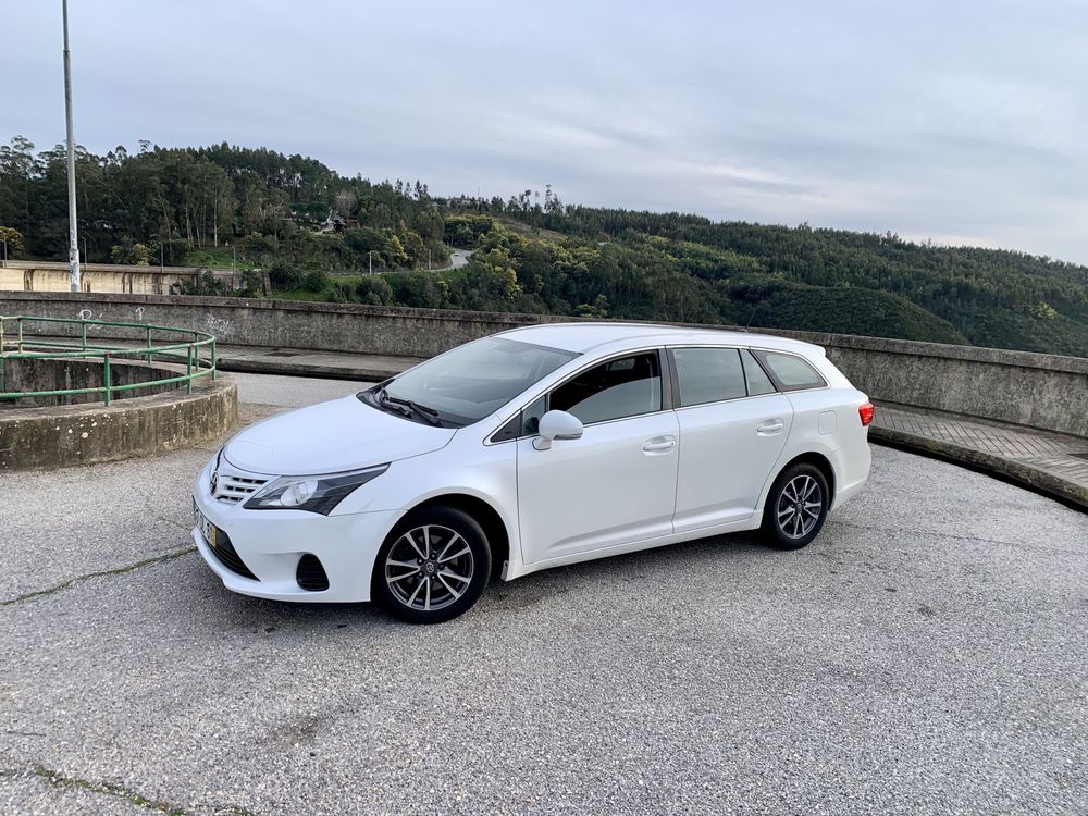 Toyota Avensis Sw 2.0 D4d -2014