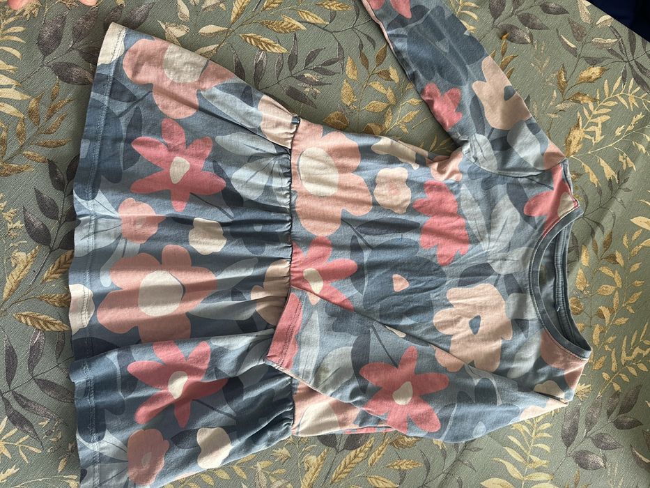 Сукні для дівчинки 98-104