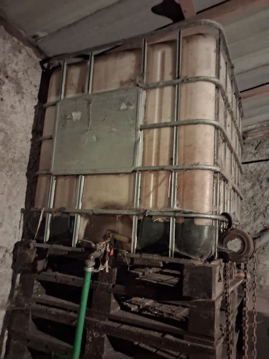 IBC depósito de combustível ou água 1050 litros