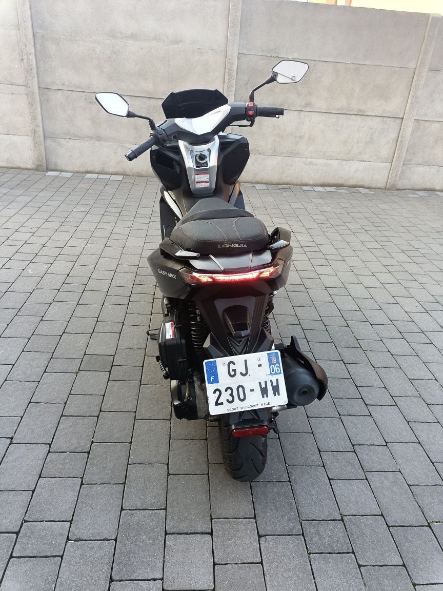 Longija Easy max  125  // rok 2022 //