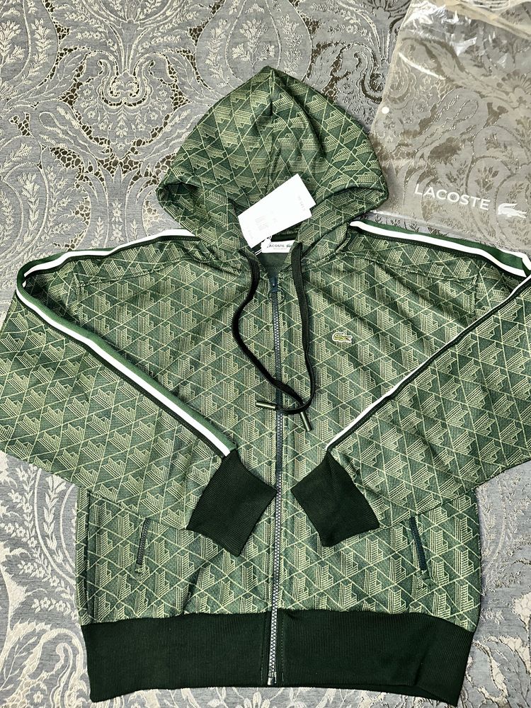 Кофта жіноча lacoste