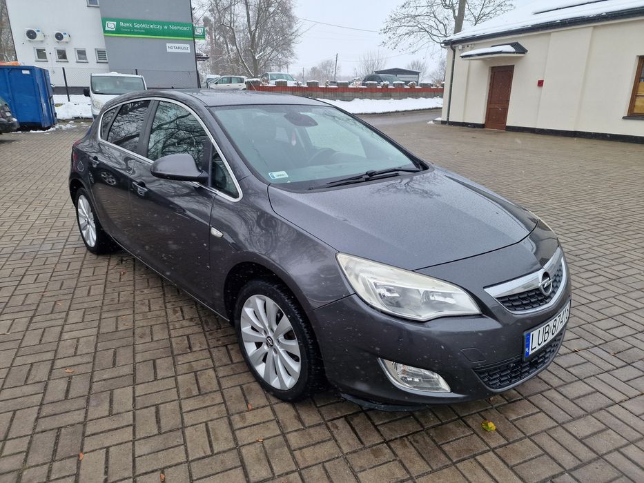 Opel Astra J 1.3 Cdti Cosmo Navi Klimatronik Czujniki Przód Tył Chrom