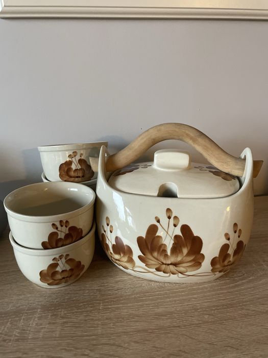 Waza z kokilkami na bogracz, bigos z Wocławka