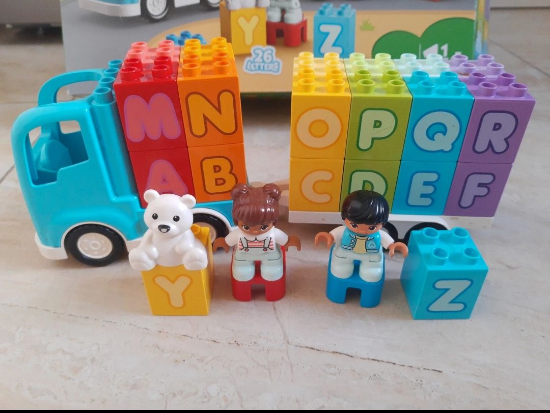 Klocki LEGO Duplo ciężarówka z Alfabetem