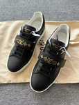 Tênis Casual LV em Couro Bovino - Cores Preto/Branco e Tamanhos Dispon