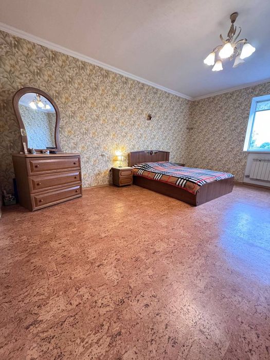 Продам 2х этажний дом в Подгороднем