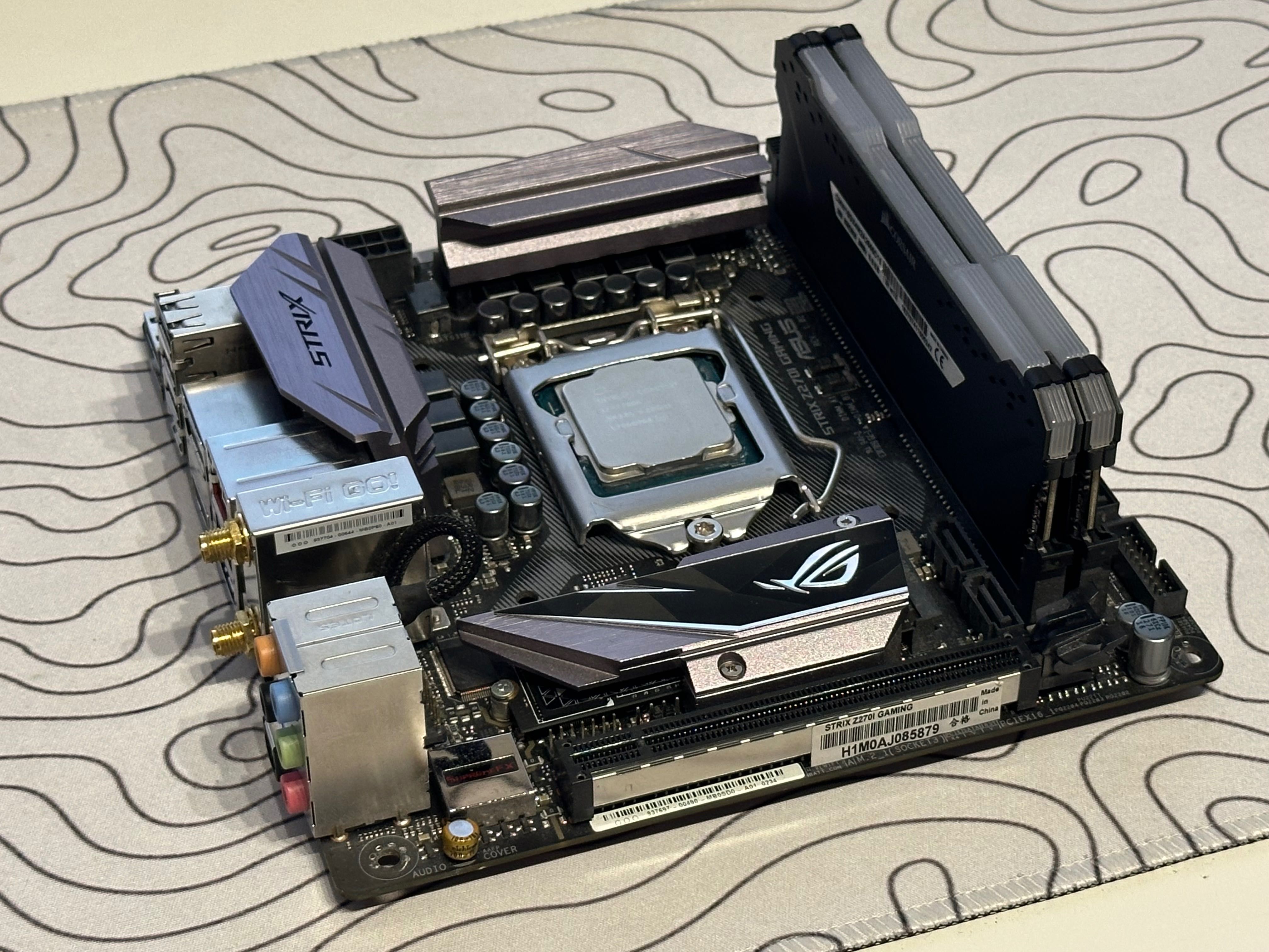 Zestaw itx Płyta główna Asus Strix Z270i+ i7 7700k+ ram Corsair 16gb