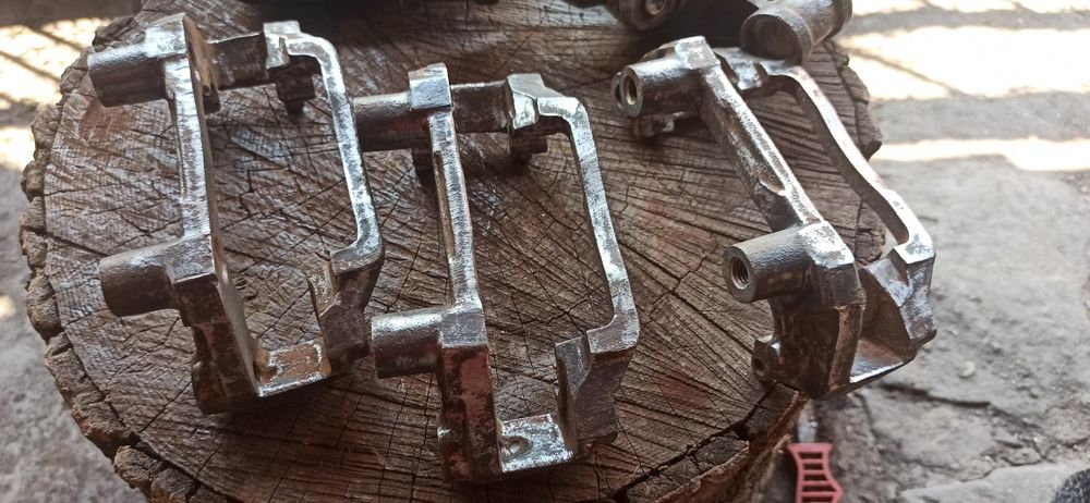 Задні супорта на Форд Мондео 1-2, Універсал