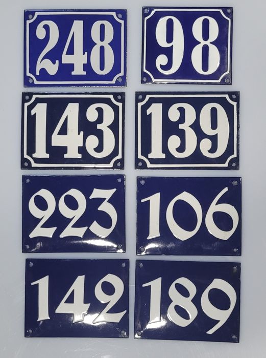 Tabliczki z numerami emaliowane
