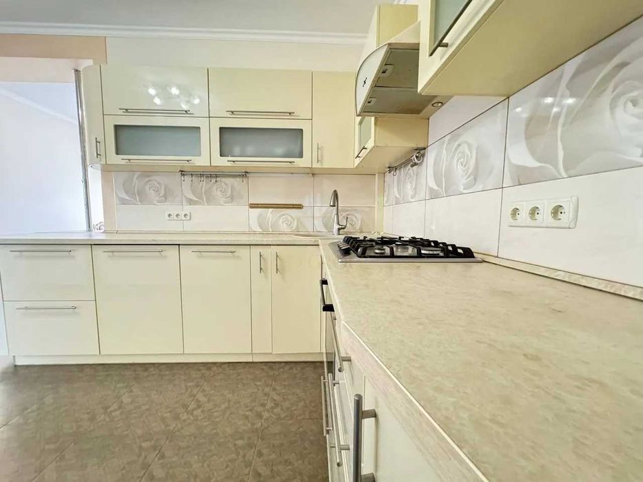 Просторий Будинок з ремонтом, меблями та зручним розташуванням!!!