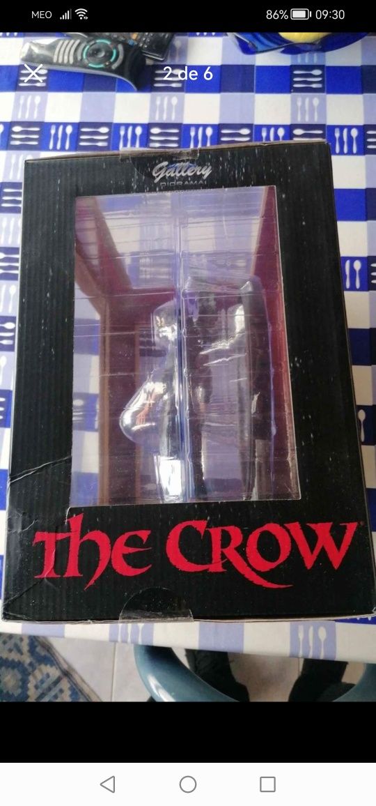 Estatua/Figura-"The Crow"