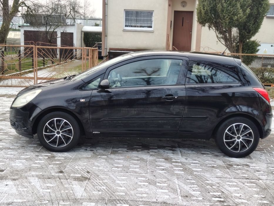 Opel Corsa D 1.0 2007 rok 188 tys km Klima