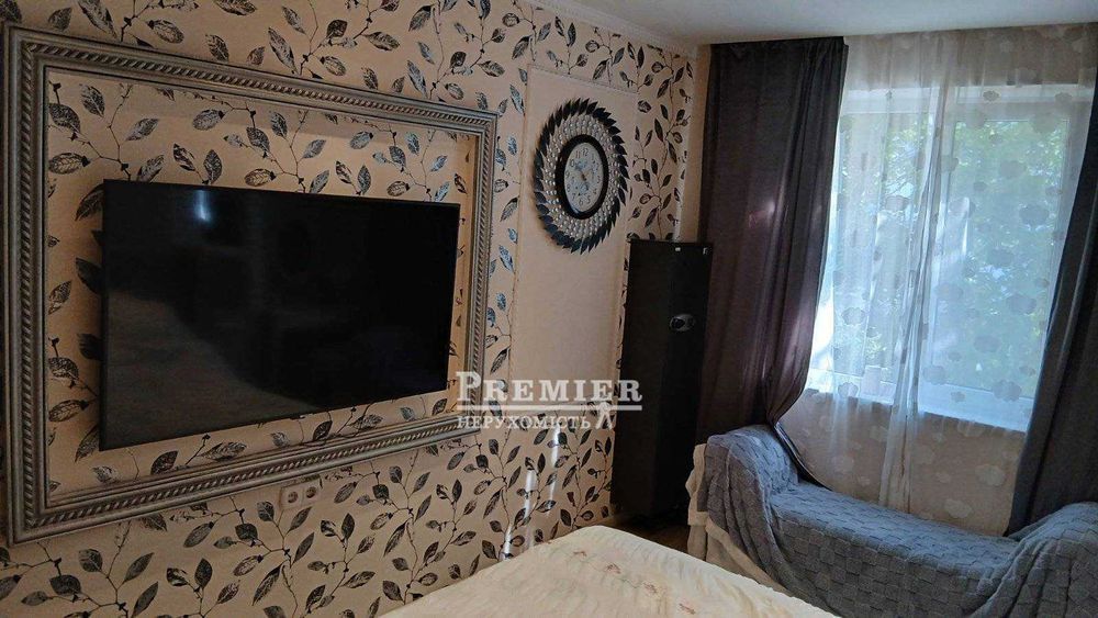 Продам 3 кімнатну квартиру з ремонтом на пр. Добровольського