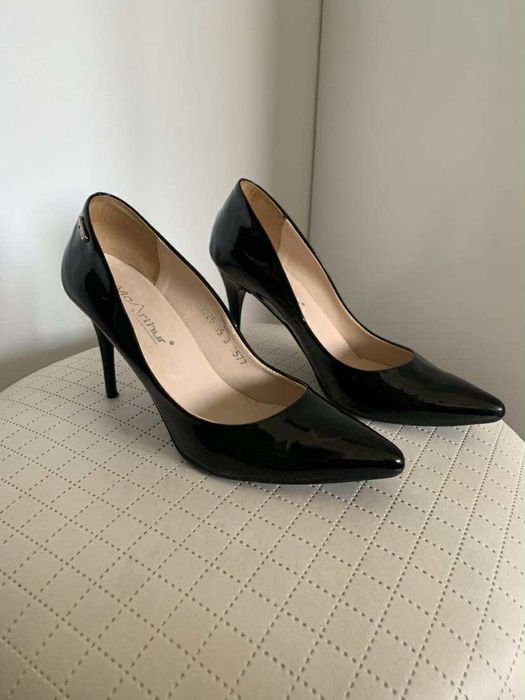 buty szpilki 39 lakierowane
