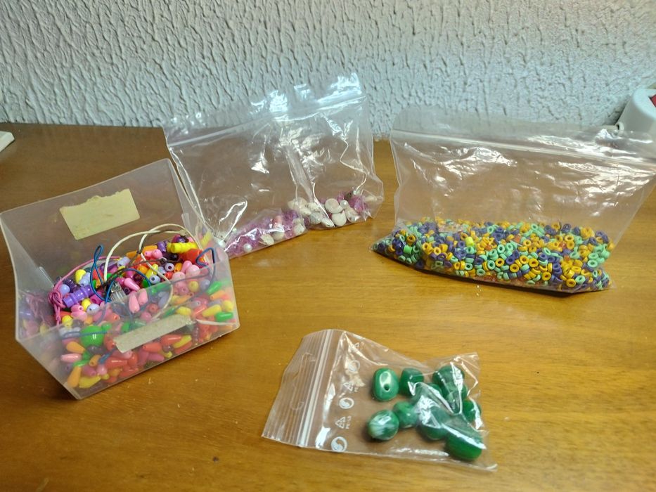 Peças para pulseiras e colares