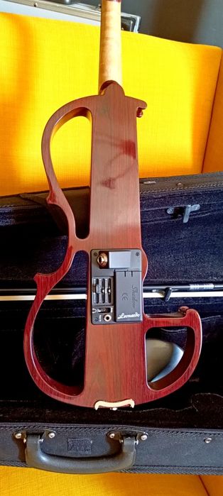 Skrzypce elektryczne Leonardo 4/4 + pokrowiec + żeberko