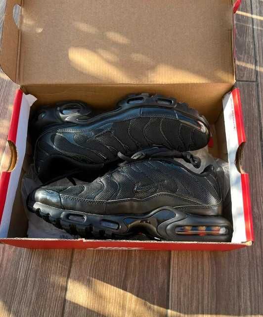 Buty damskie Trampk Nike Air Max TN Plus Black R.44