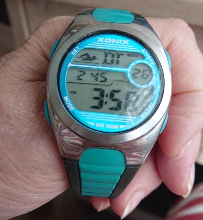 Zegarek XONIX WR 100 M stalowa koperta, podświetlany