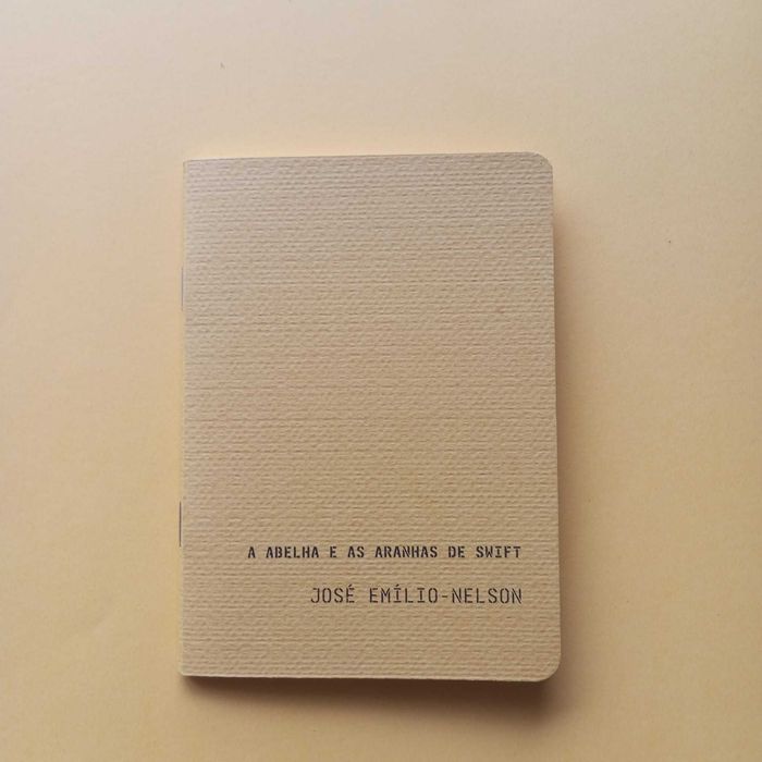 Abelha E As Aranhas De Swift - José Emílio-Nelson