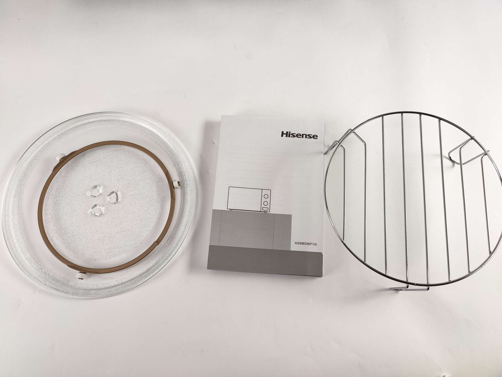 Hisense H20MOBP1G, Mikrofalówka z siatką, Pojemność 20 l, moc 700 W