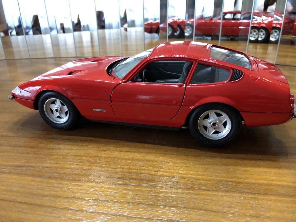 Model Ferrari 365 GTB/4 DATTONA w skali 1/18