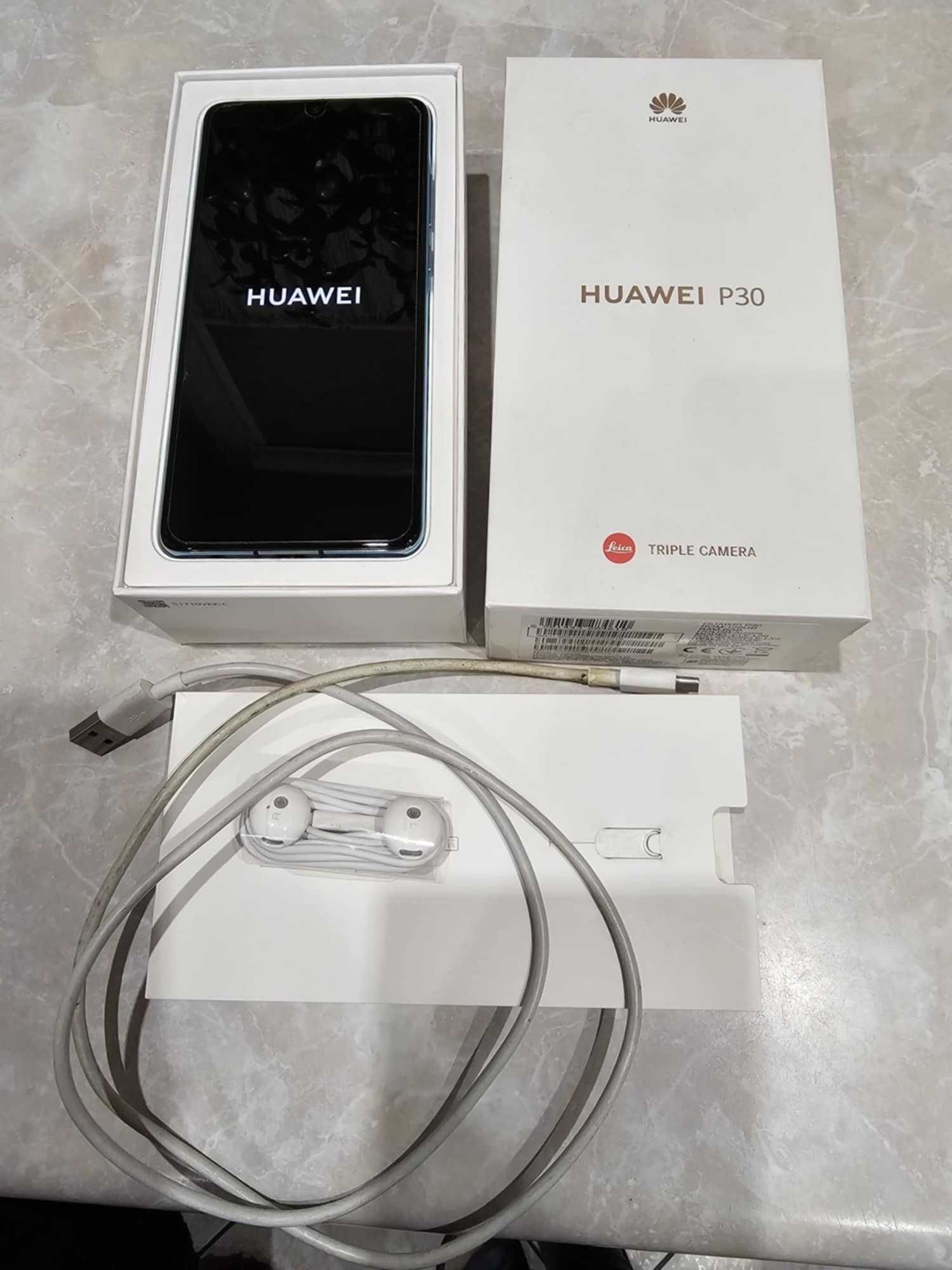 Smartfon Huawei P30 6 GB / 128 GB 4G (LTE) niebieski