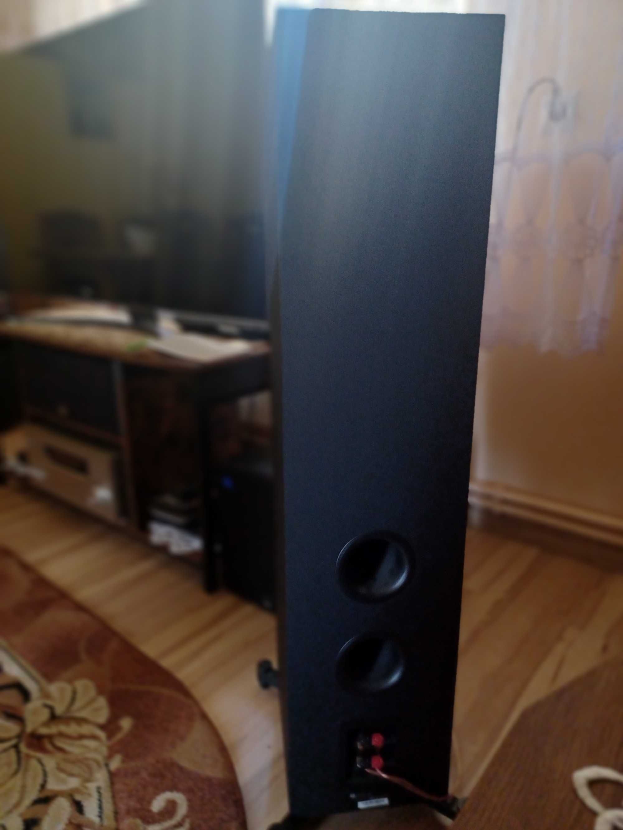 Kolumny podłogow JBL A180