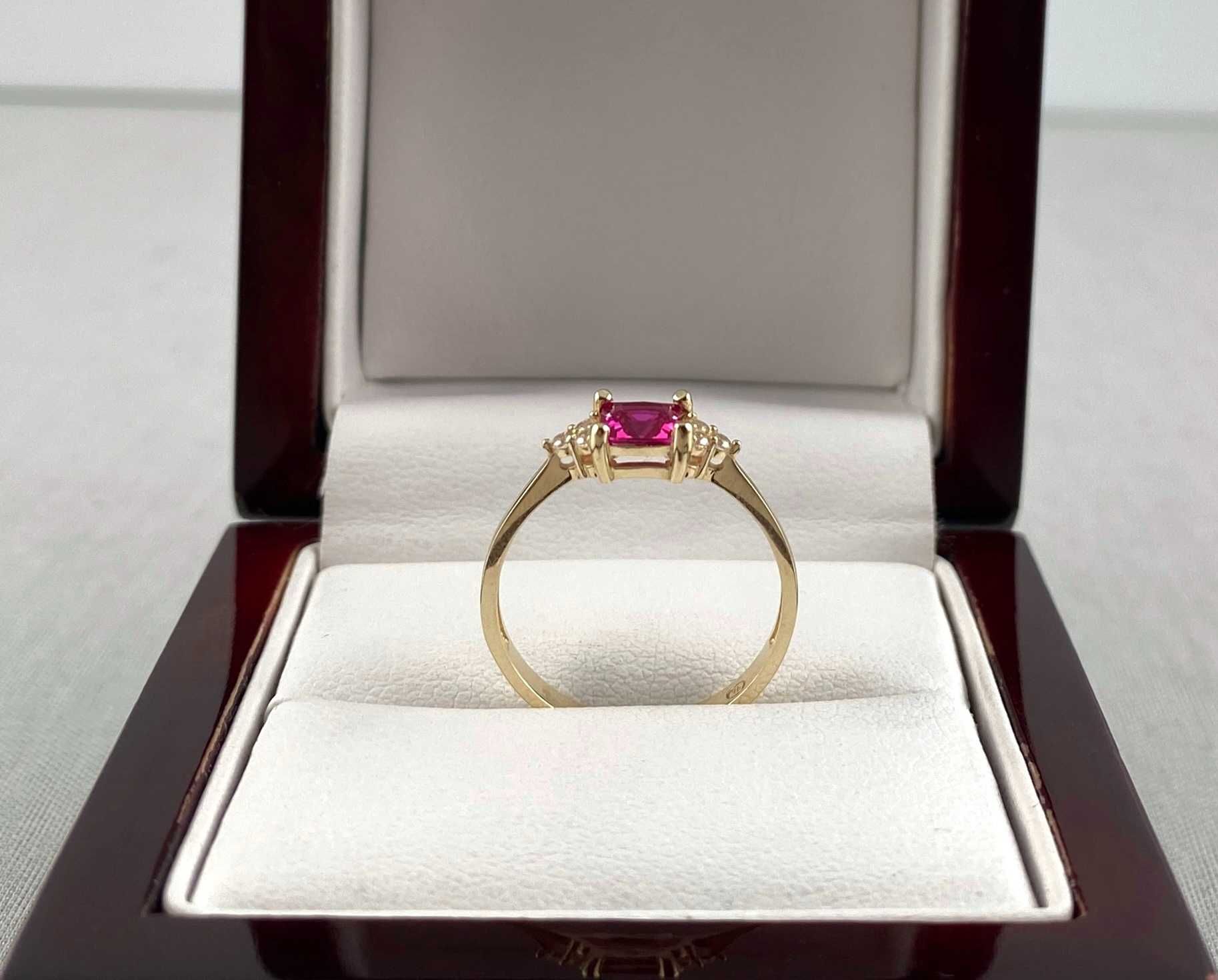 Uroczy ZŁOTY pierścionek z różową cyrkonią PR. 585 (14K) rozmiar 15