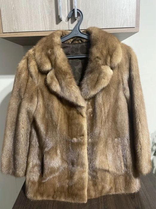 Норкова шуба карамельного кольору SAGA розмір xs s